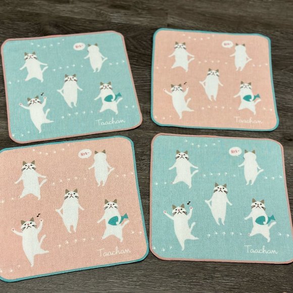 Kitten Cat Loves Exercise Japanese Handkerchief ❘ Hand Towel ❘ Face Towel (Blue) - Picture 4 of 6